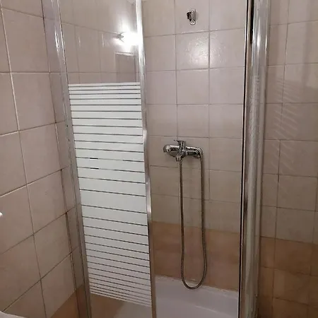 بيت ضيافة Chotos 3*