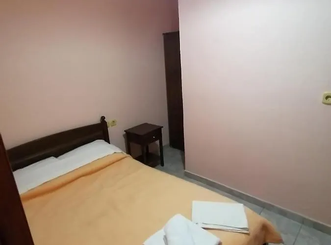 Chotos Pensiune Samarína